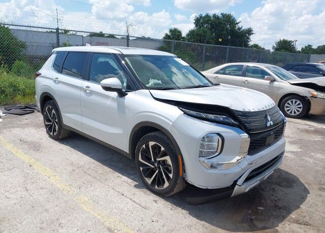 2024 MITSUBISHI Outlander