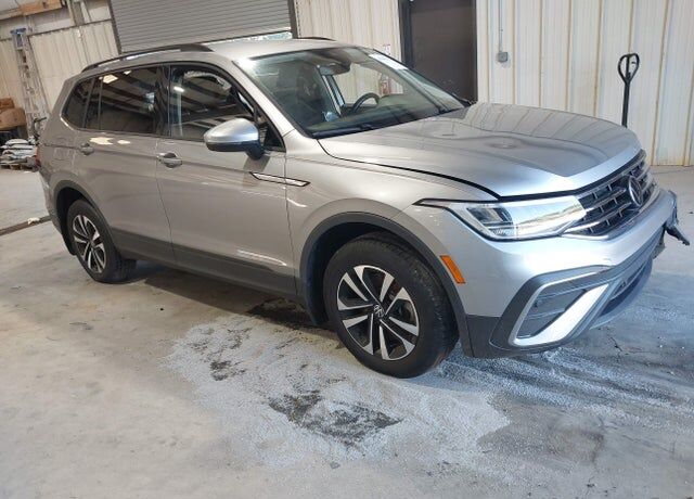 2024 VOLKSWAGEN Tiguan 4Motion