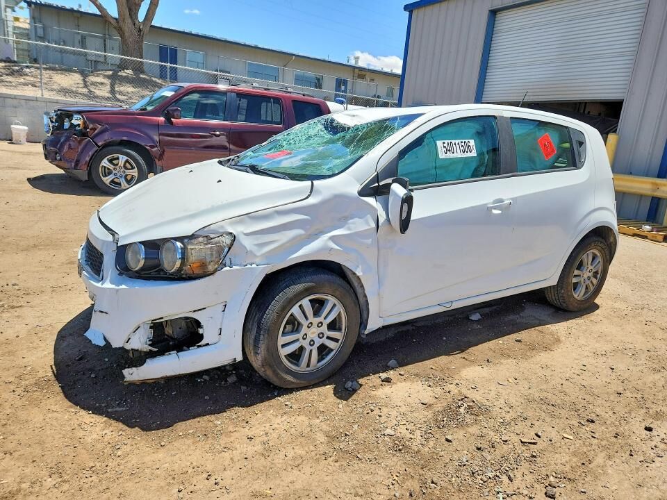 2015 CHEVROLET Sonic