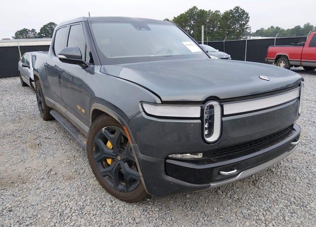 2023 RIVIAN R1T