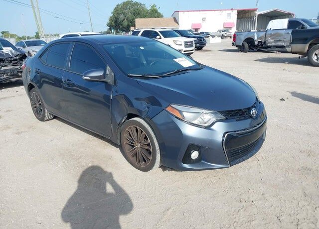 2015 TOYOTA Corolla