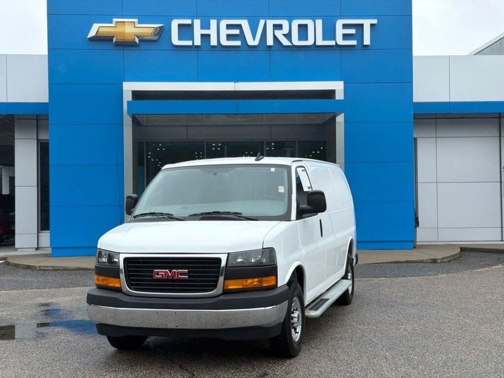 2025 GMC Savana