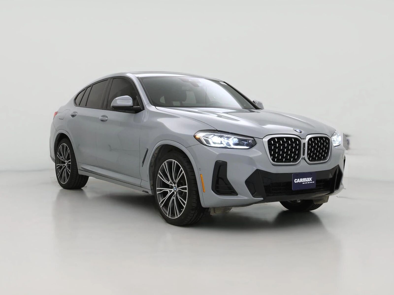 2022 BMW X4
