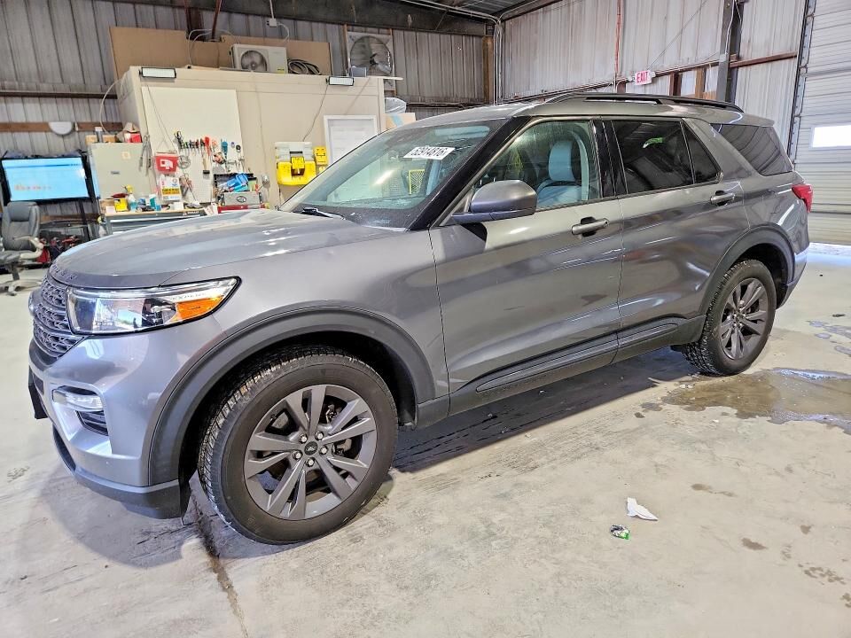 2021 FORD Explorer