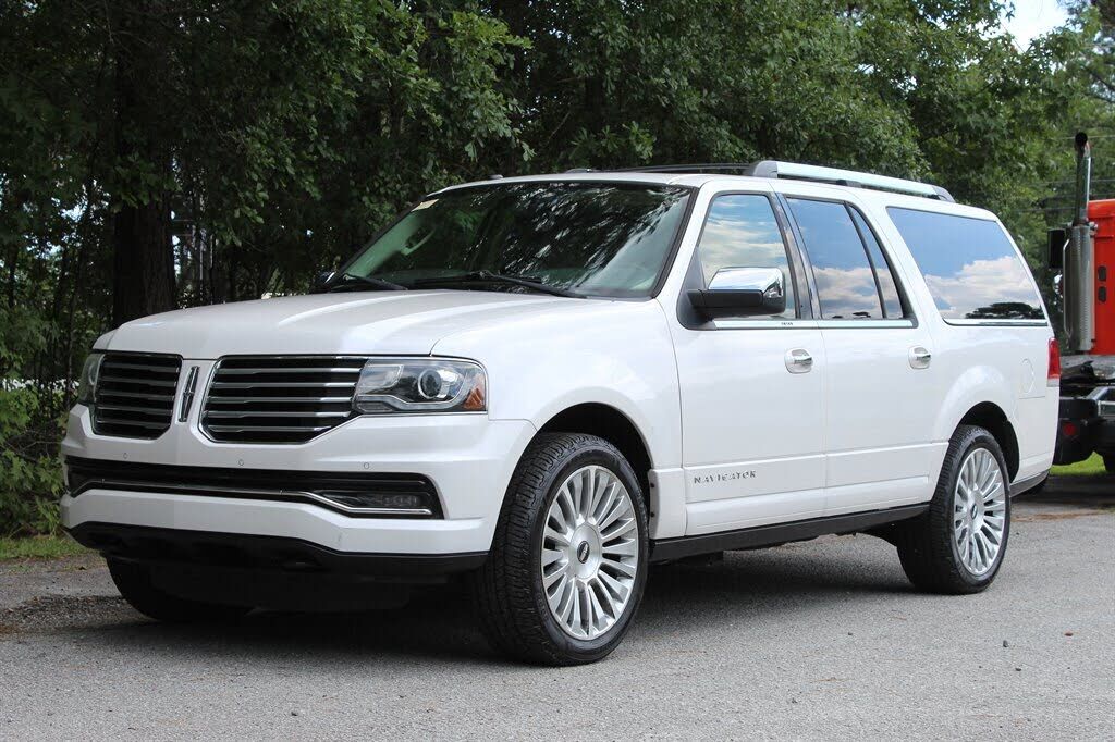 2016 LINCOLN Navigator
