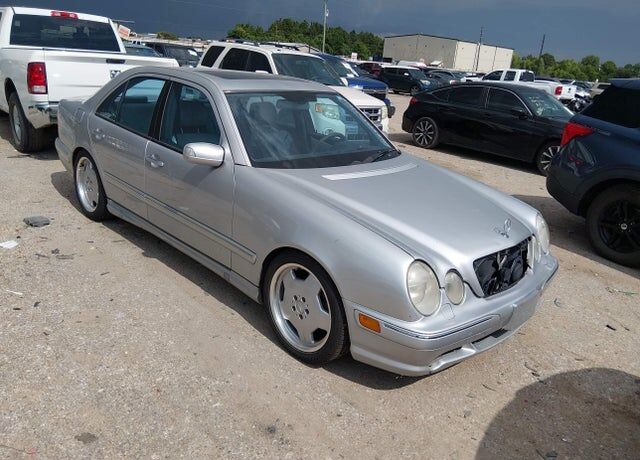 2000 MERCEDES-BENZ E-Class