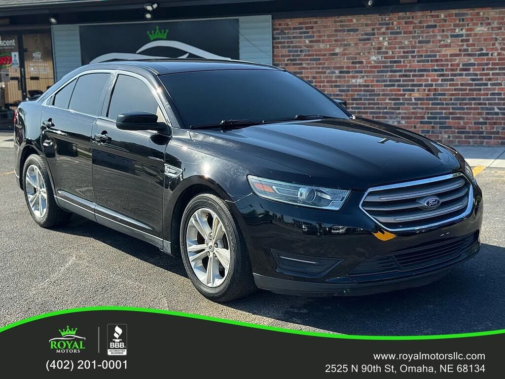 2016 FORD Taurus