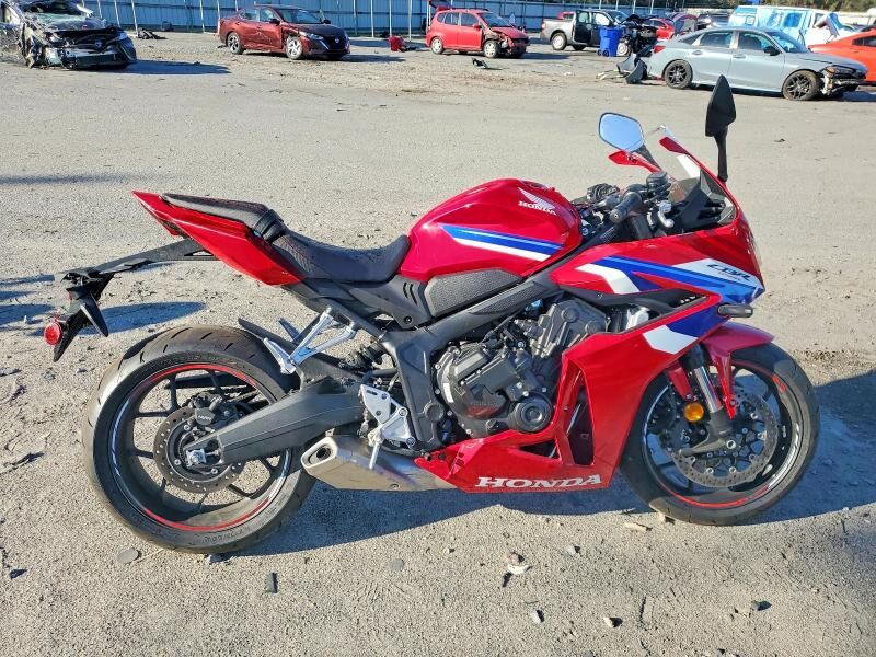 2026 HONDA CB