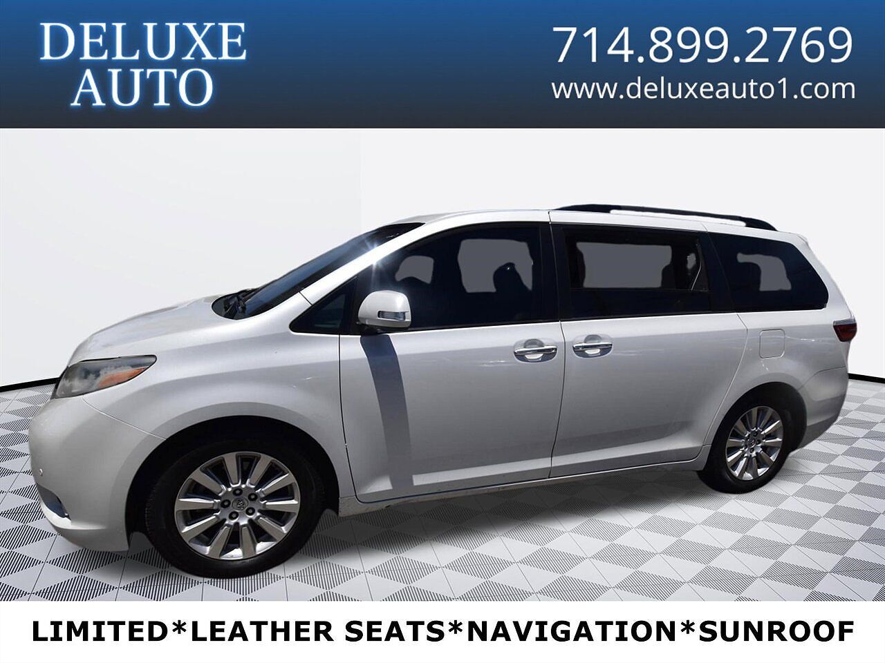 2012 TOYOTA Sienna