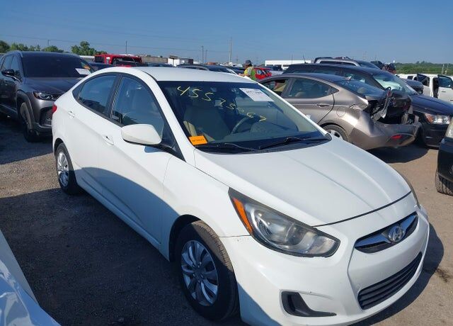 2012 HYUNDAI Accent
