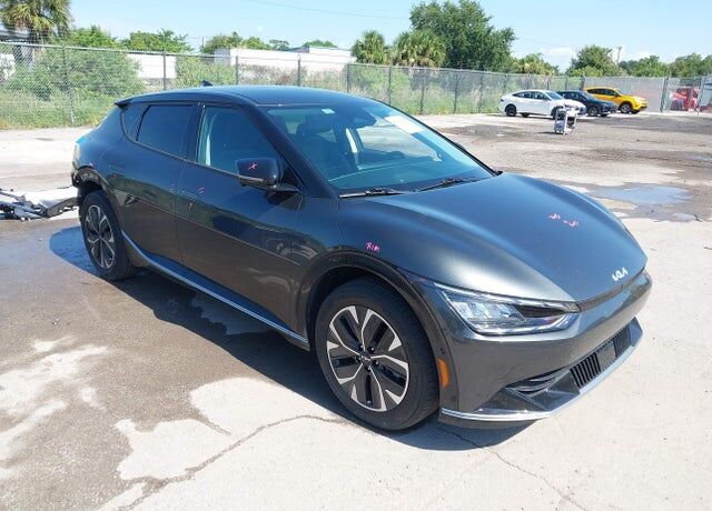 2023 KIA EV6
