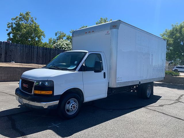 2017 GMC Savana