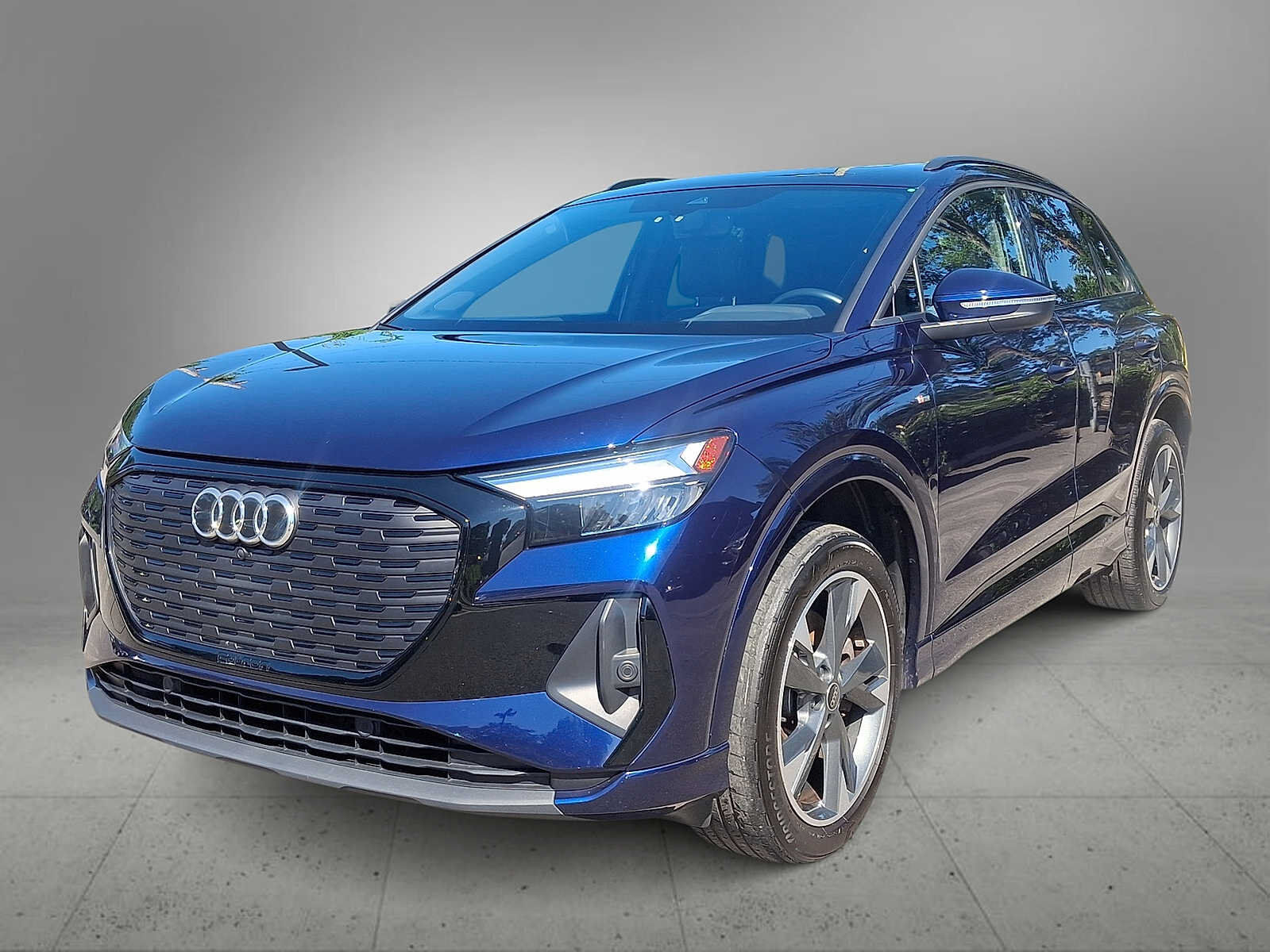 2023 AUDI Q4