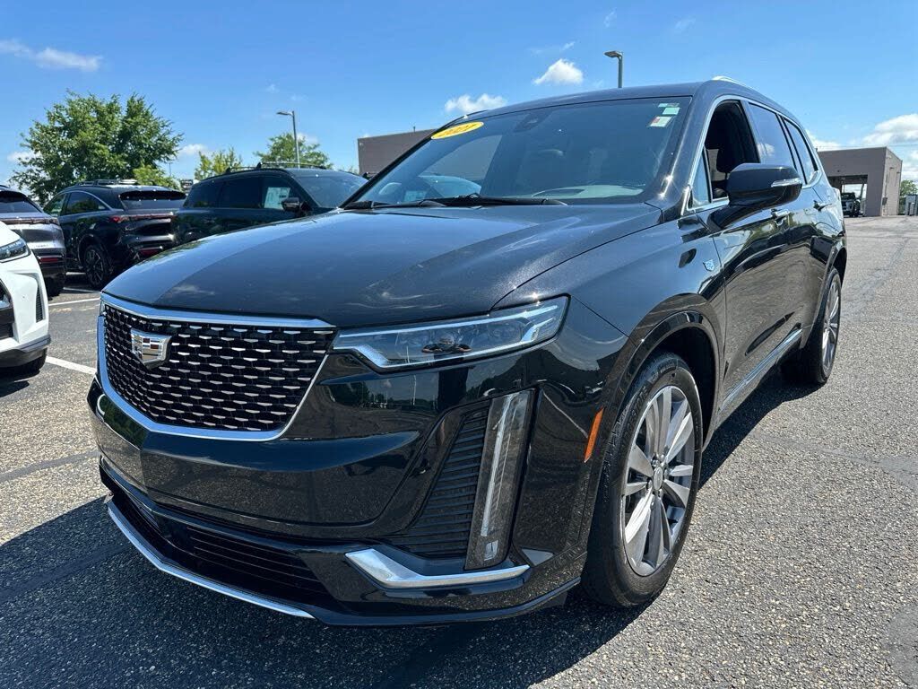 2021 CADILLAC XT6