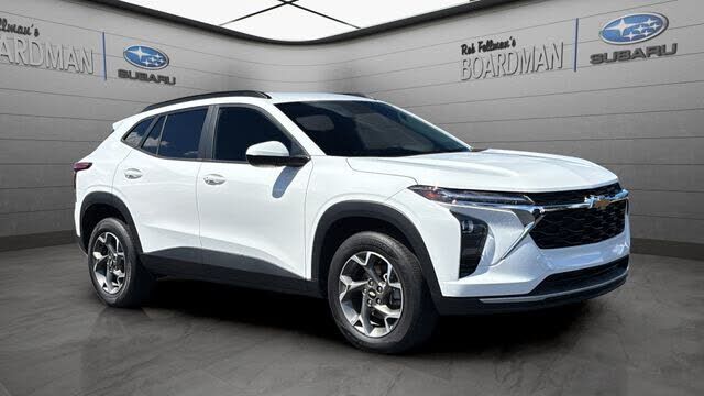 2025 CHEVROLET Trax