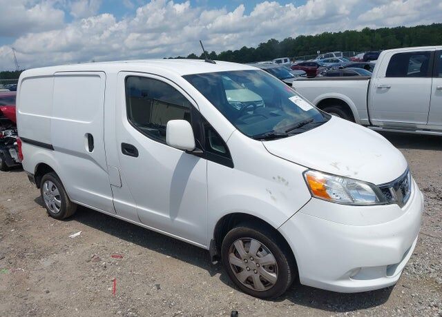 2017 NISSAN NV200