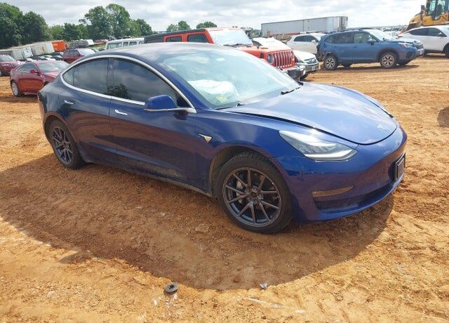2018 TESLA Model 3