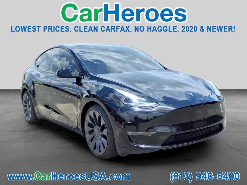 2025 TESLA Model Y