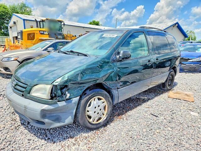 2002 TOYOTA Sienna
