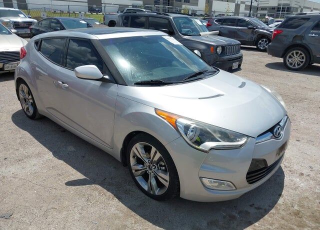 2014 HYUNDAI Veloster