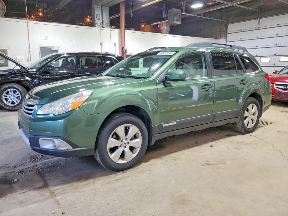 2011 SUBARU Outback