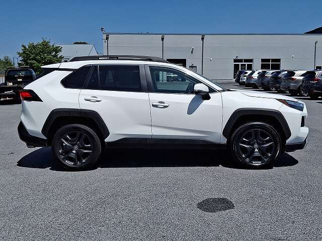 2024 TOYOTA RAV4