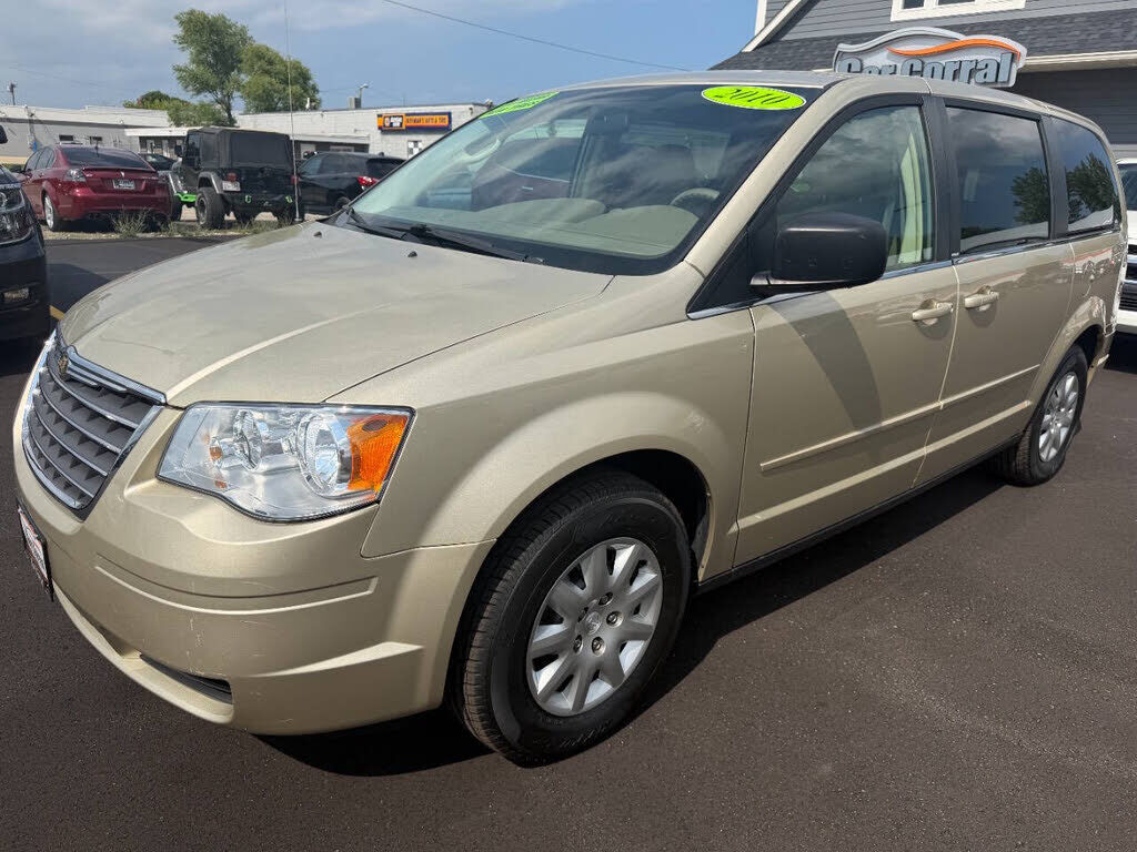 2010 CHRYSLER Town and Country