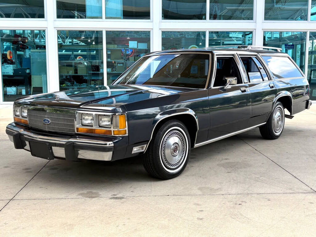 1988 FORD Crown Victoria