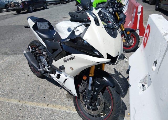 2019 YAMAHA YZF
