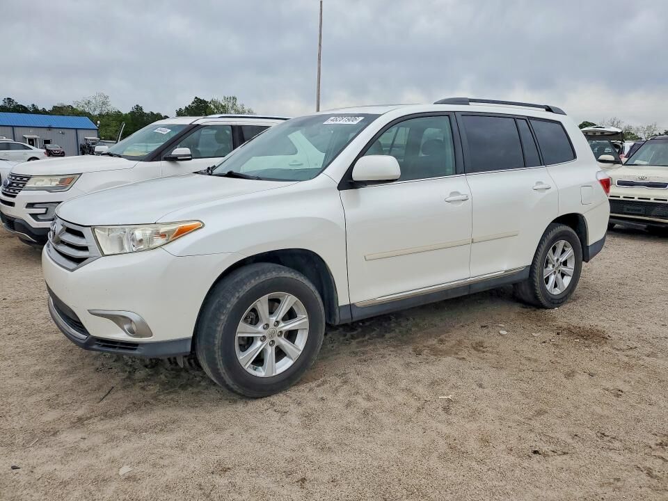 2011 TOYOTA Highlander
