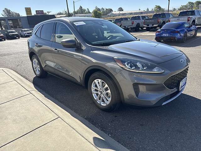 2021 FORD Escape