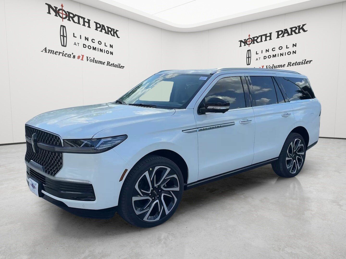 2027 LINCOLN Navigator