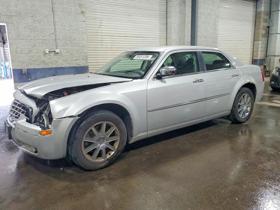 2010 CHRYSLER 300