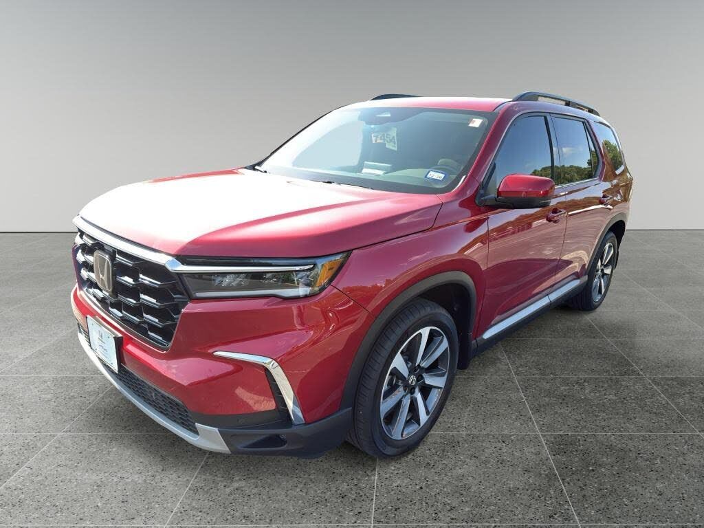 2025 HONDA Pilot