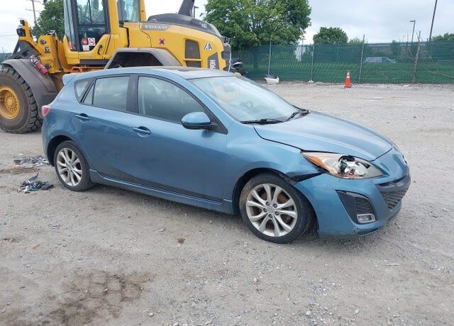 2010 MAZDA Mazda3