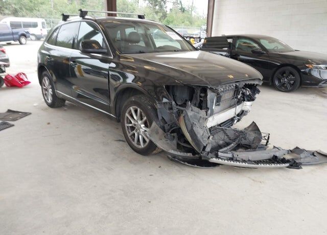 2010 AUDI Q5