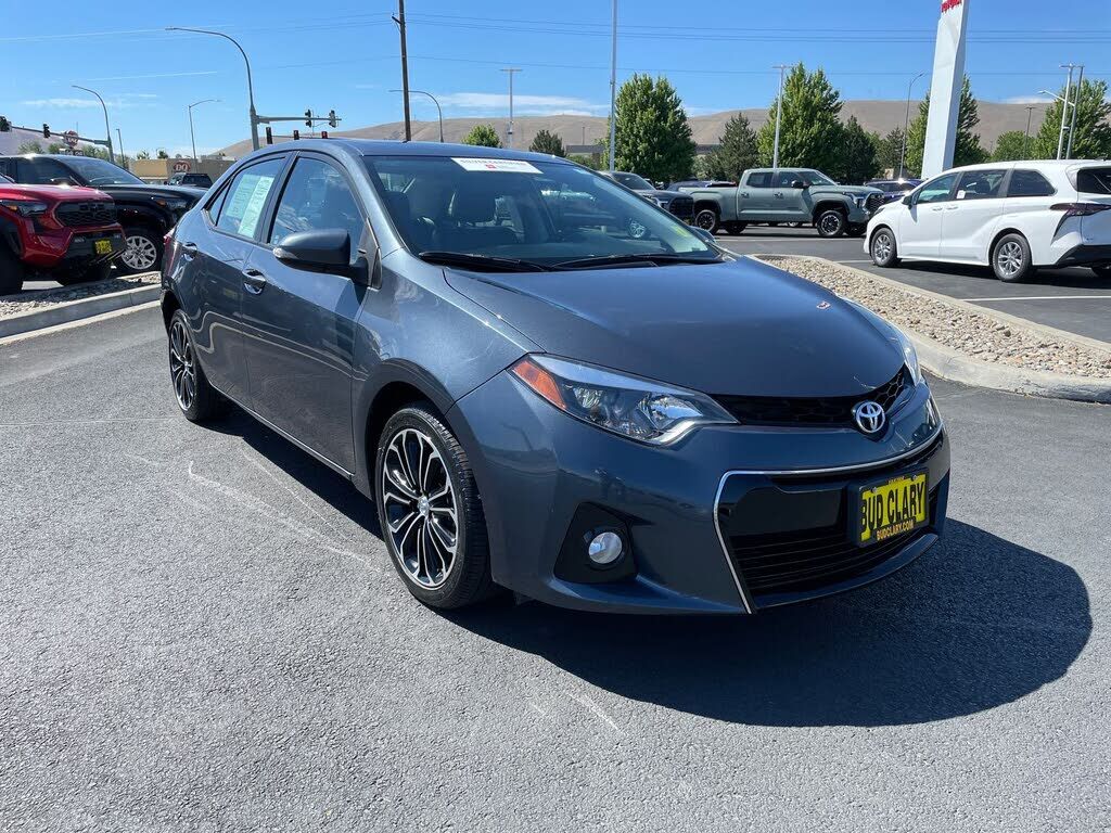 2016 TOYOTA Corolla