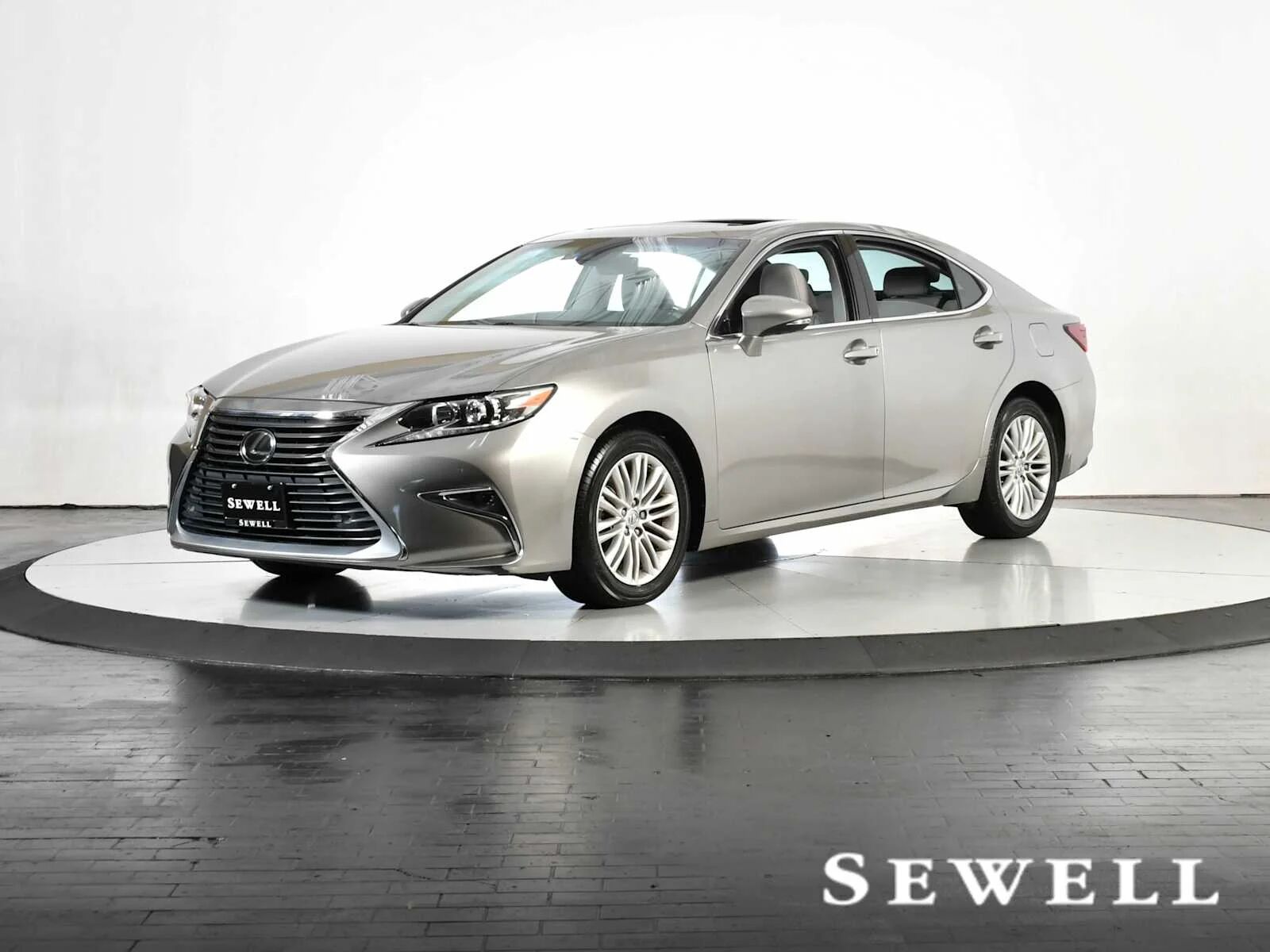 2017 LEXUS ES