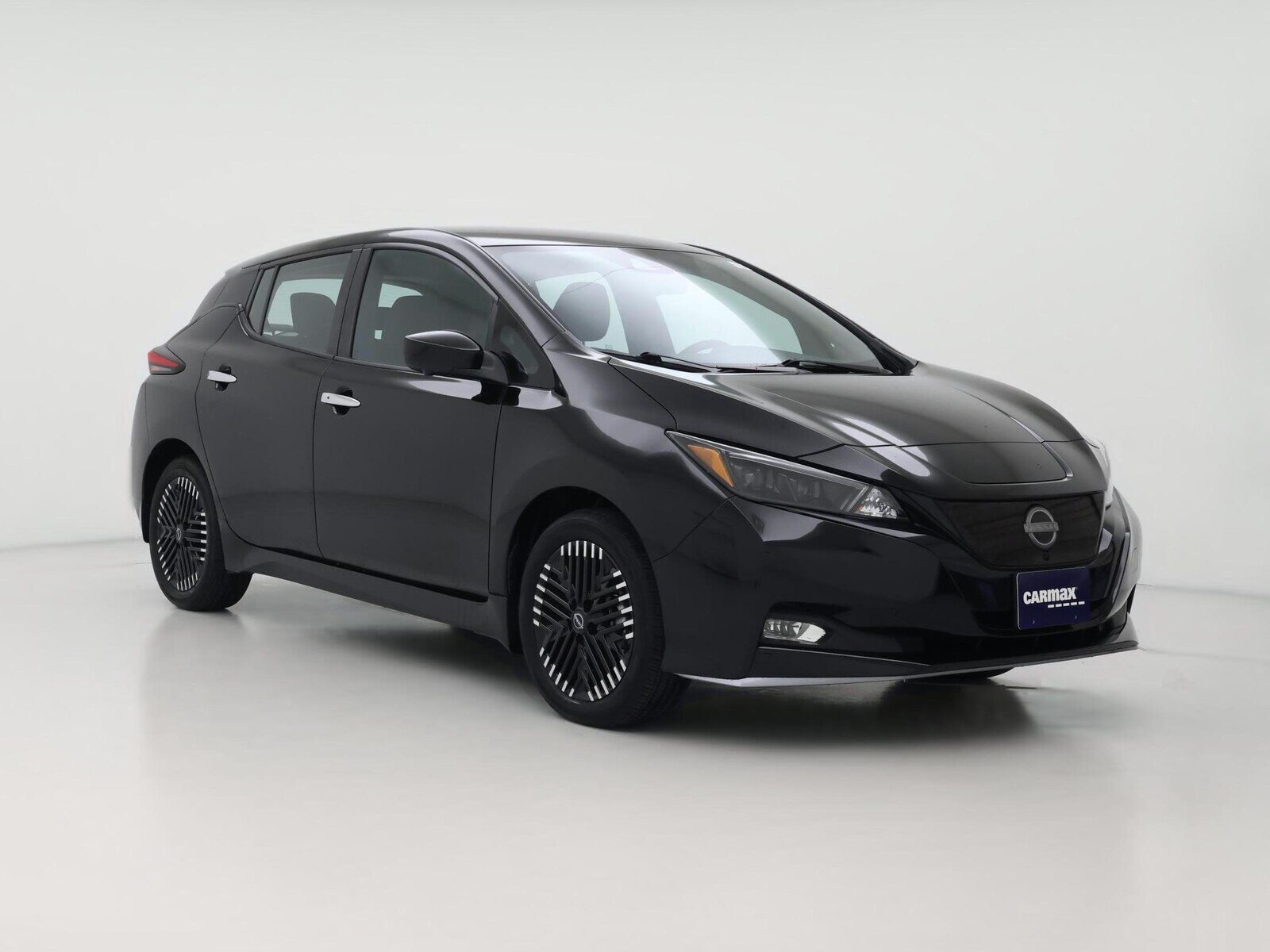 2024 NISSAN Leaf