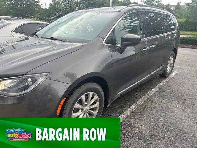 2017 CHRYSLER Pacifica
