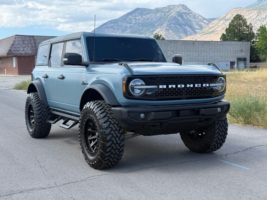 2022 FORD Bronco