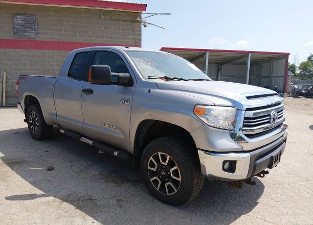 2017 TOYOTA Tundra