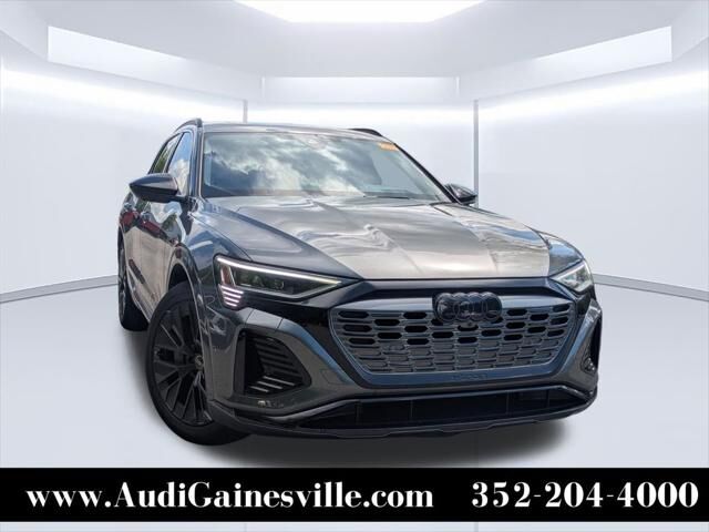 2024 AUDI Q8