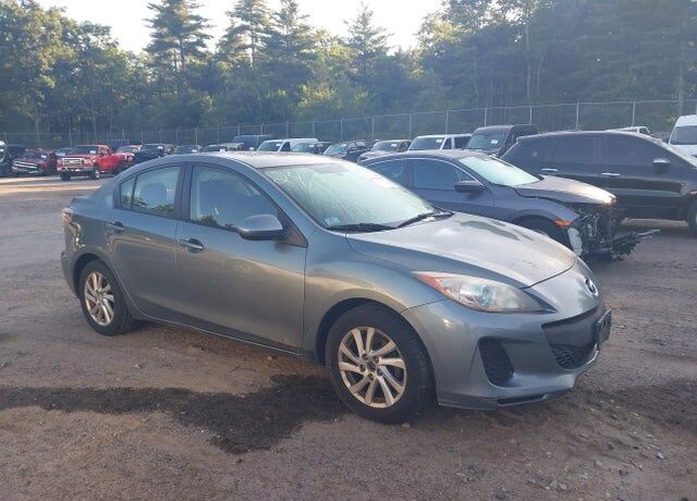 2012 MAZDA Mazda3
