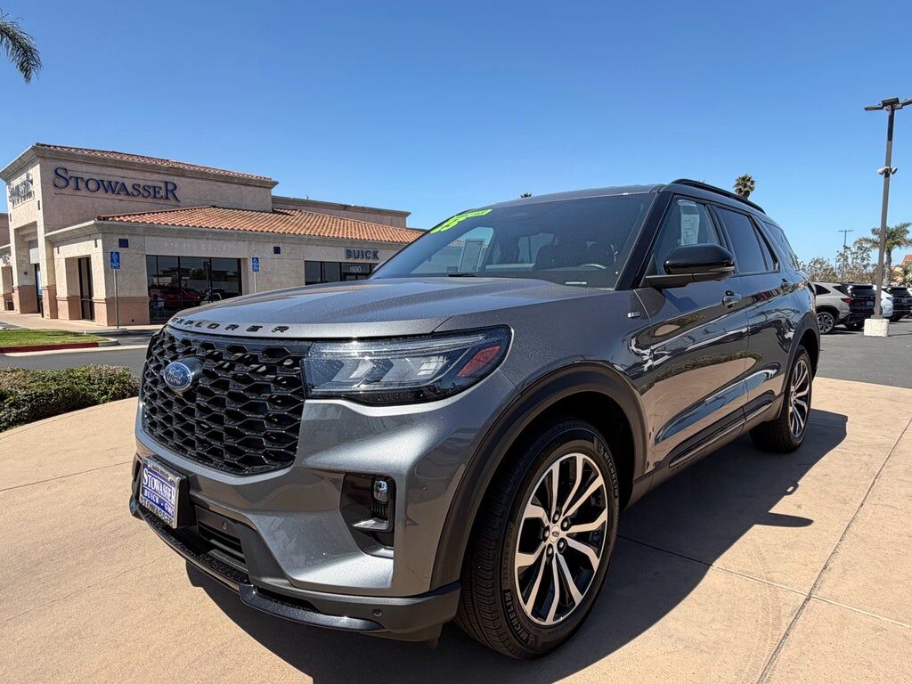 2025 FORD Explorer