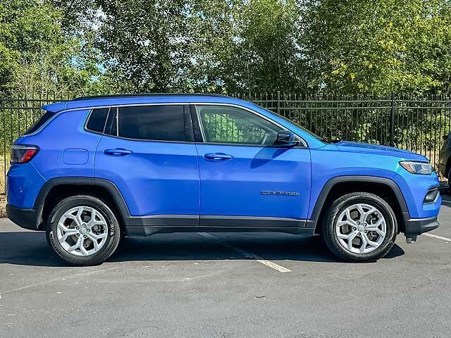 2024 JEEP Compass