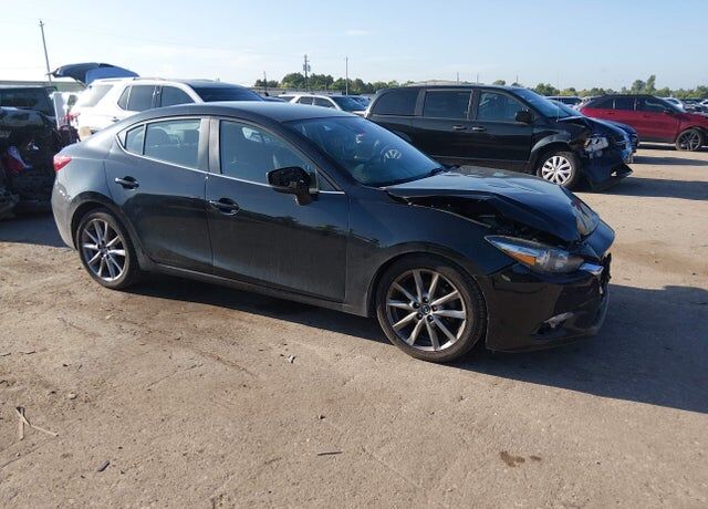 2018 MAZDA Mazda3