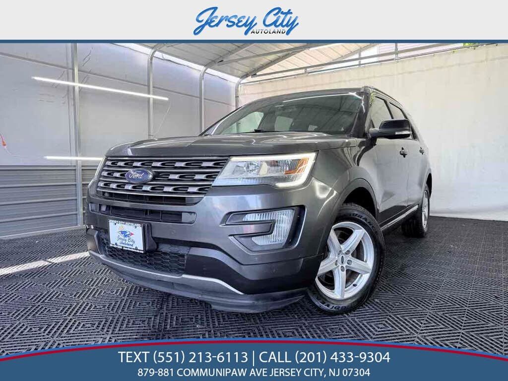 2017 FORD Explorer