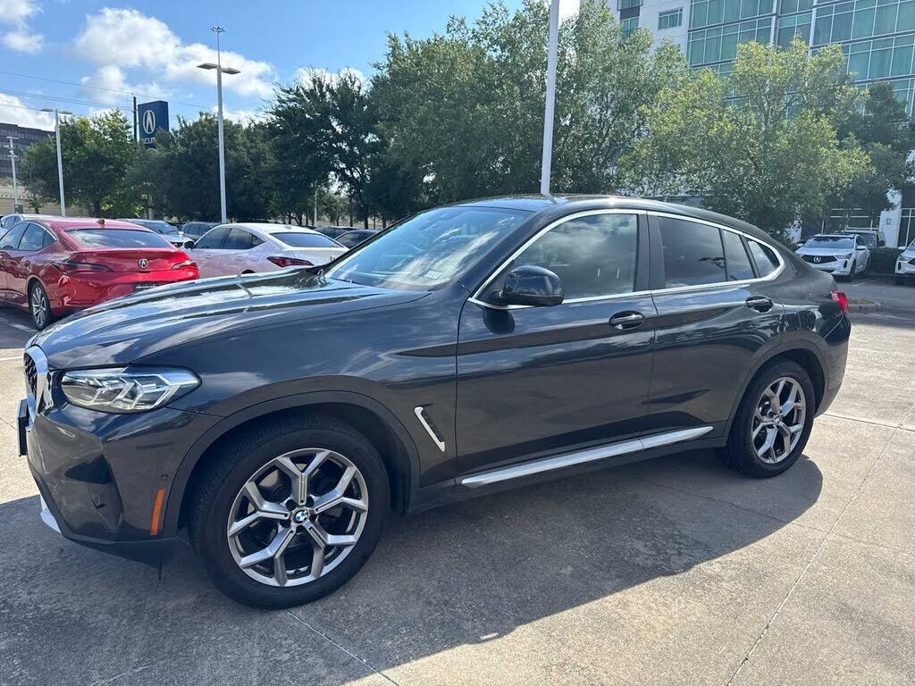 2023 BMW X4
