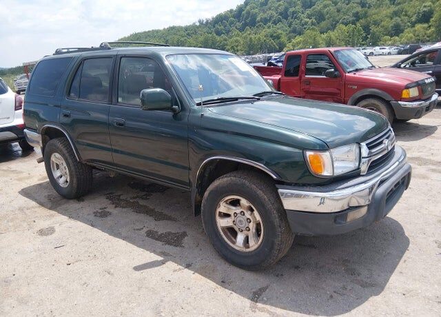 2002 TOYOTA 4-Runner